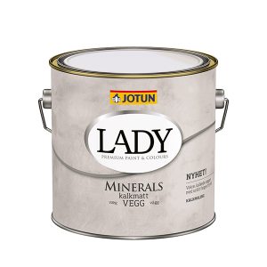 En stor dåse maling med håndtag, mærket "Jotun LADY Premium Paint & Colours MINERALS kalkmatt VEGG". Dåsen står på en hvid baggrund. Der står også "NYHET! Vakre kalkede vegger med unikt fargeuttrykk. KALKMALING".