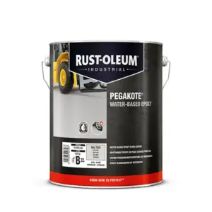 En dåse Rust-Oleum industrielt vandbaseret epoxy gulvbelægning, kaldet Pegakote. Dåsen står på en hvid baggrund. Tekst: "KNOW-HOW TO PROTECT".